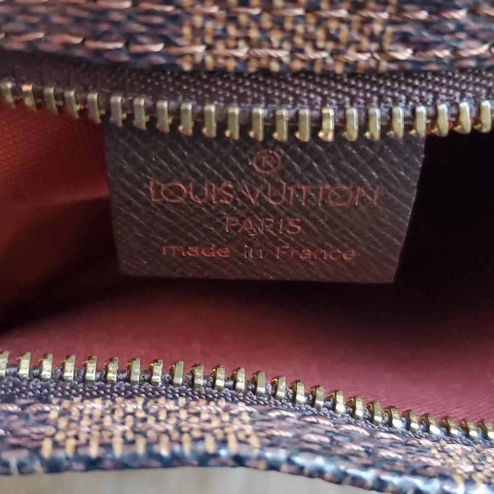 EUC Damier Ebene Canvas Trousse Makeup Bag w/ Strap - Picture 8 of 12